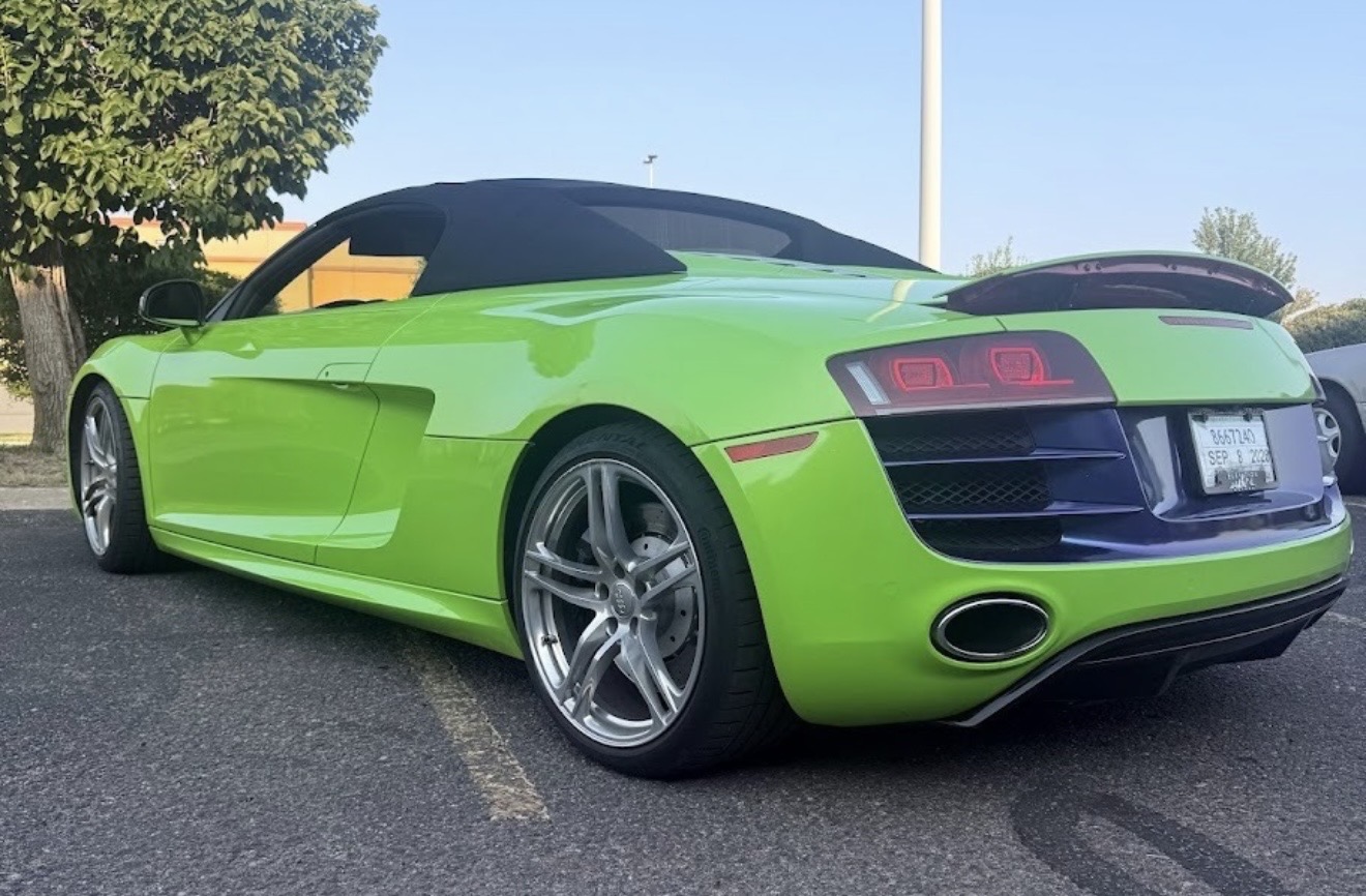 R8 Color Change — Audi R8 Spyder